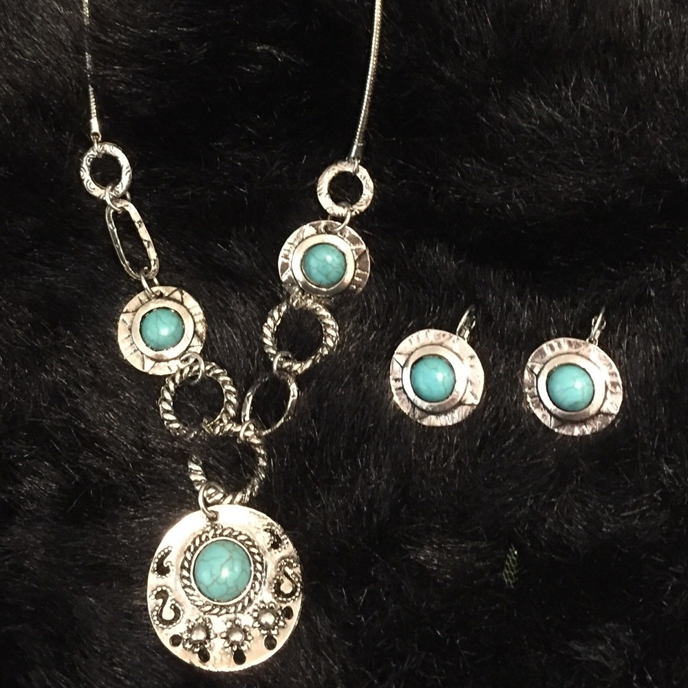 Southwest Silver w/Turquoise Necklace & Earrings